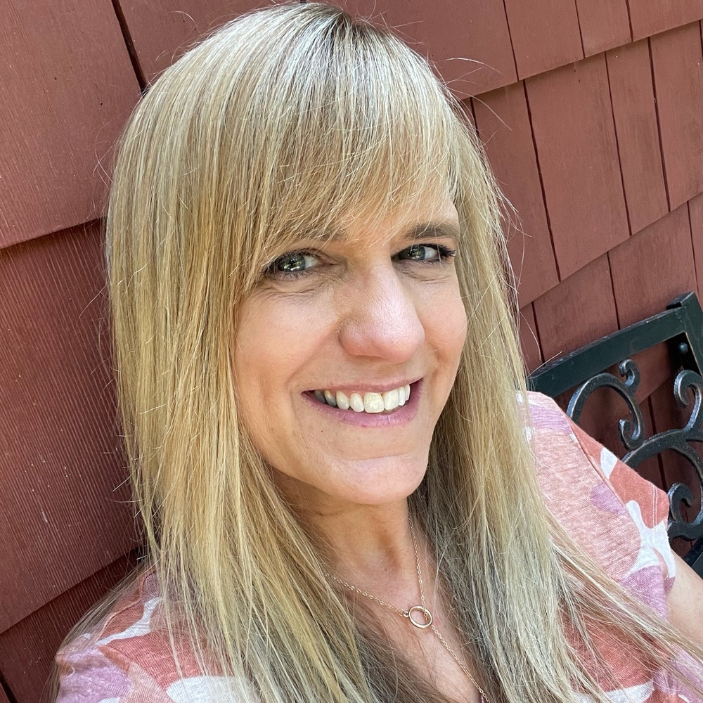 Meet your Posher, Laurie